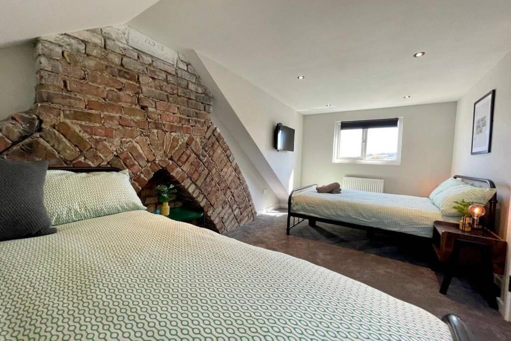 Large House Near Victoria Park For Groups, 10 Mins Bus To City Centre Cardiff Exterior photo